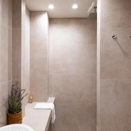 Thera Luxury Living Apart Otel Nikiti (Sithonia)