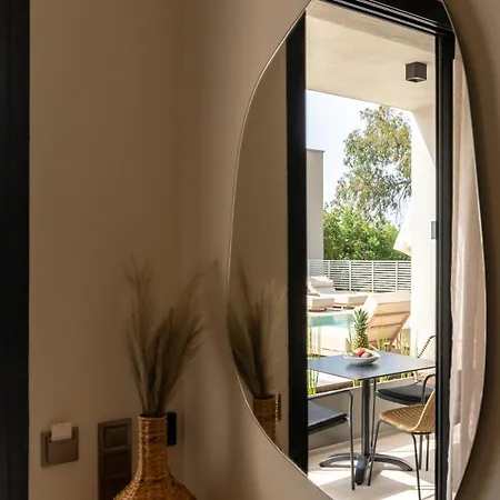Thera Luxury Living Apart Otel Nikiti (Sithonia)