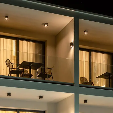 Thera Luxury Living