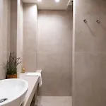 Thera Luxury Living 3*