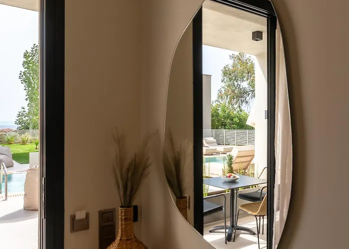 Thera Luxury Living Lägenhetshotell Nikiti (Sithonia)