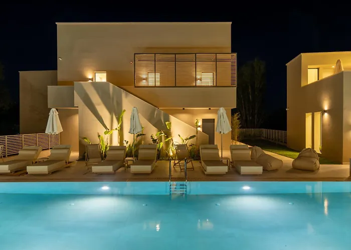 Thera Luxury Living 3*