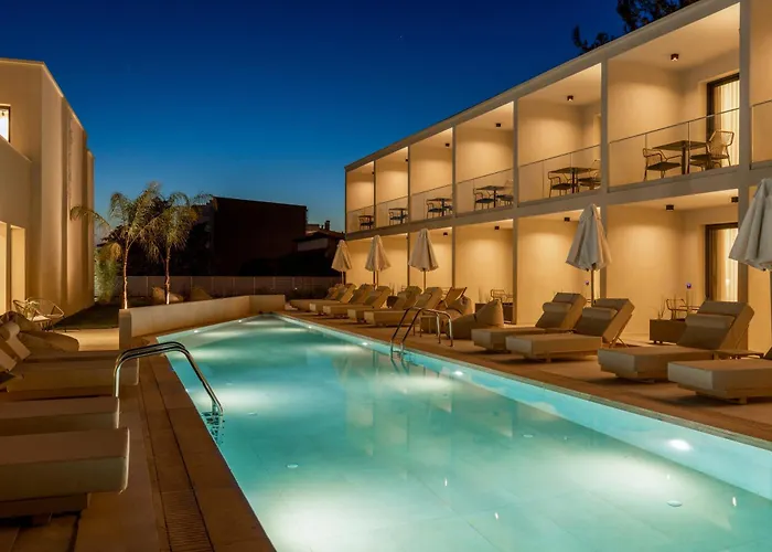 Thera Luxury Living Lägenhetshotell Nikiti (Sithonia)