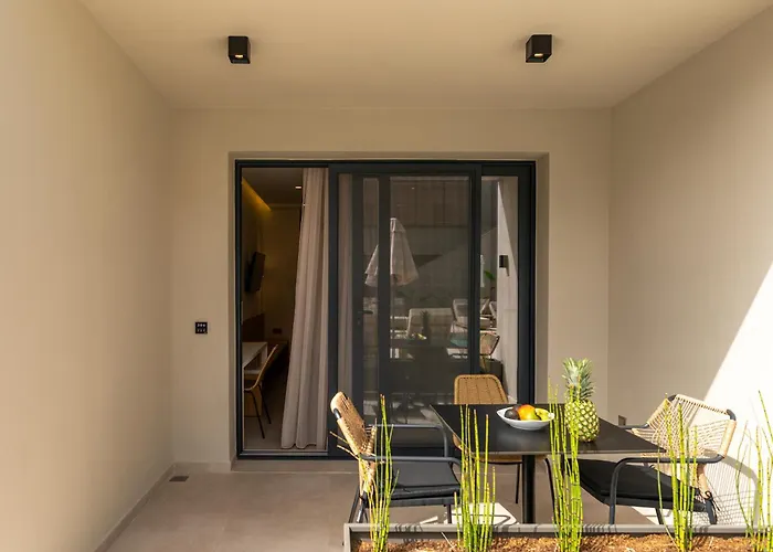 Thera Luxury Living 3* Nikiti (Sithonia)